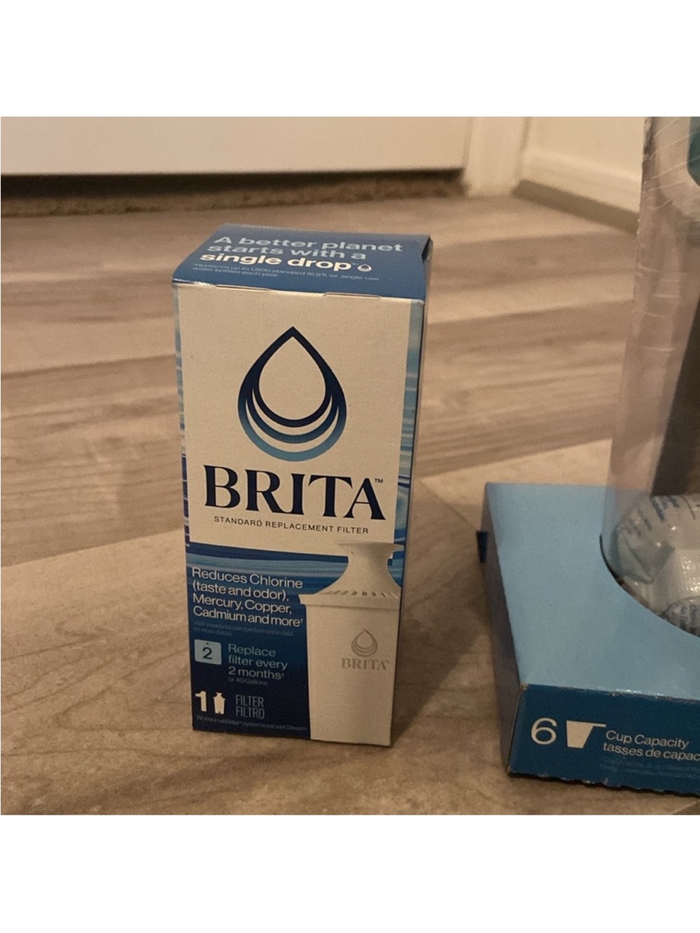 Brita Water Filter Pitcher with Blue Lid and Handle - Picture 3 of 3